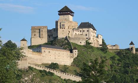 1200px-Trencin_Castle_030 (1).jpg